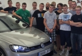 Estudiantes Erasmus conocen en Sevilla Wagen los modelos eléctricos y los híbridos-enchufables